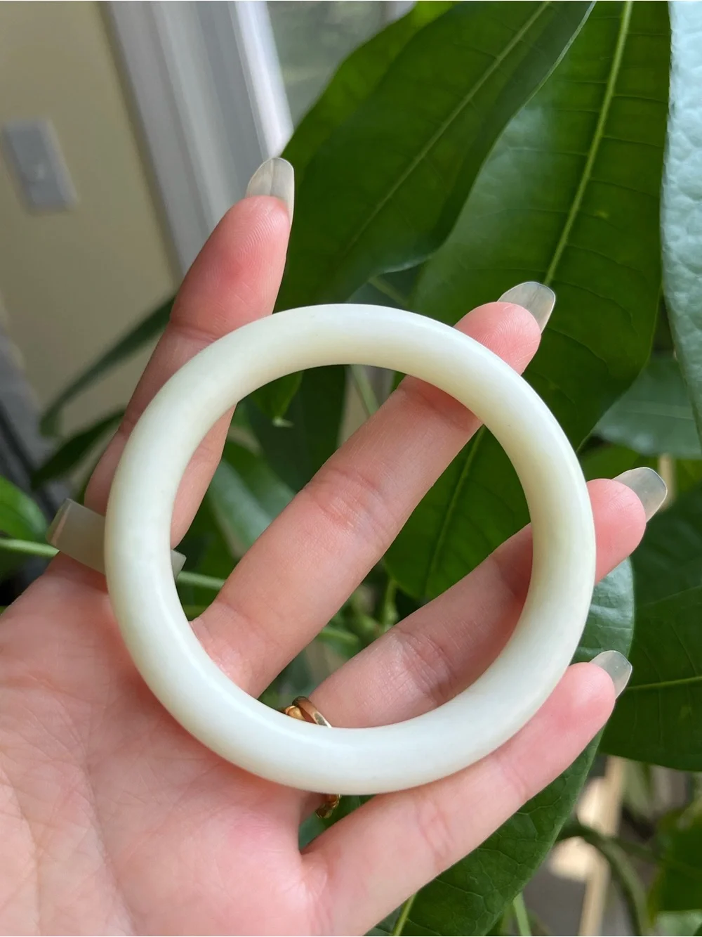 Xiu Jade Bangle Bracelet Light Creamy White - XS D: 52.2-52.4mm